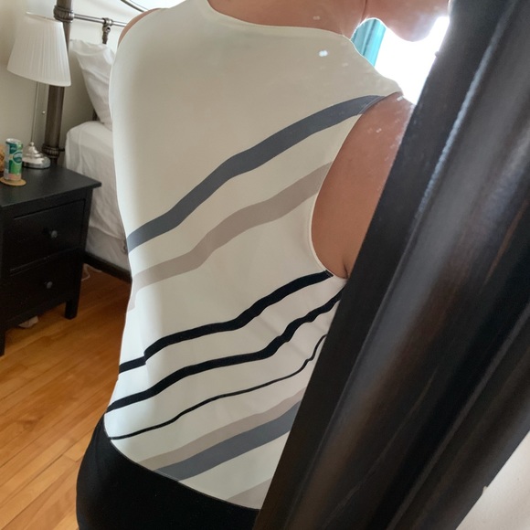 Judith and Charles sleeveless blouse - Picture 5 of 5